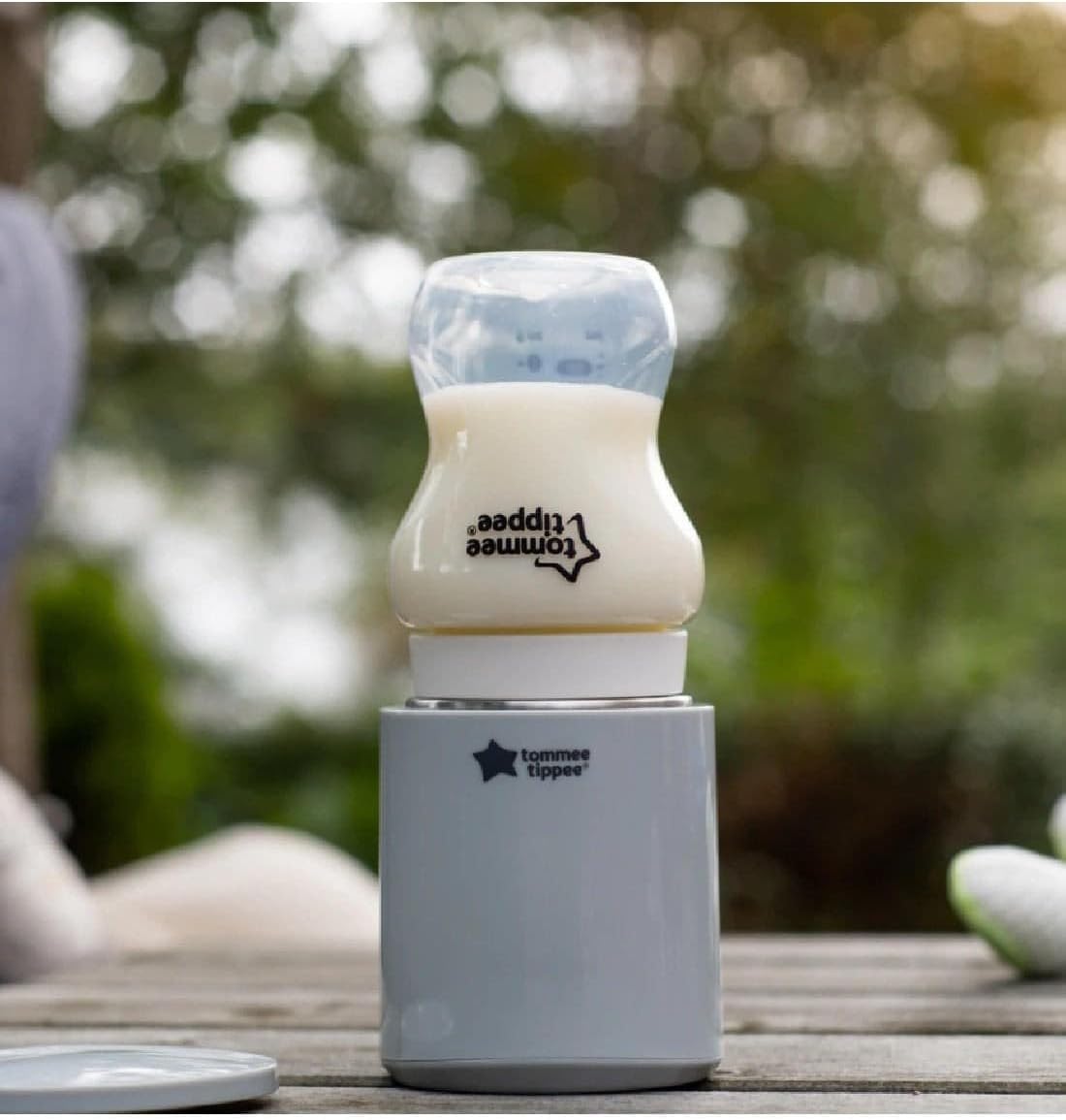 Tommee Tippee Lets Go Portable Bottle Warmer - White