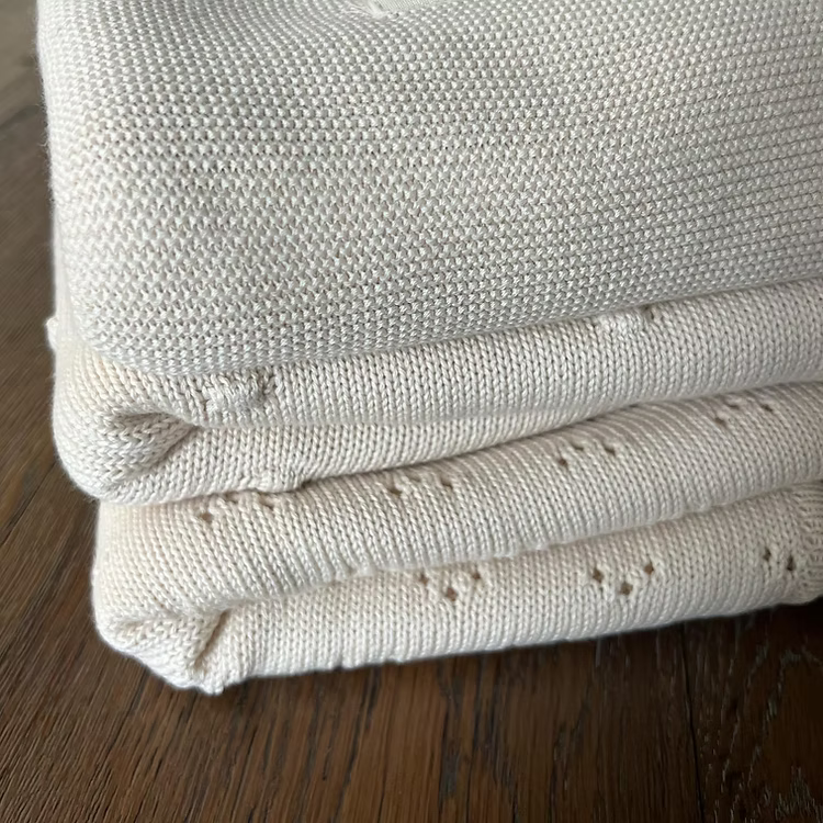 Veksora Knitted Blanket - Beige