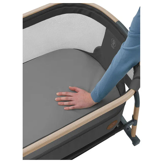 Maxi Cosi Iora Air Co-Sleeper Crib Beyond Graphite