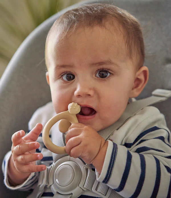Babymoov First ISY 3pcs Silicone Bowl, Spoon & Bib Baby Weaning Set