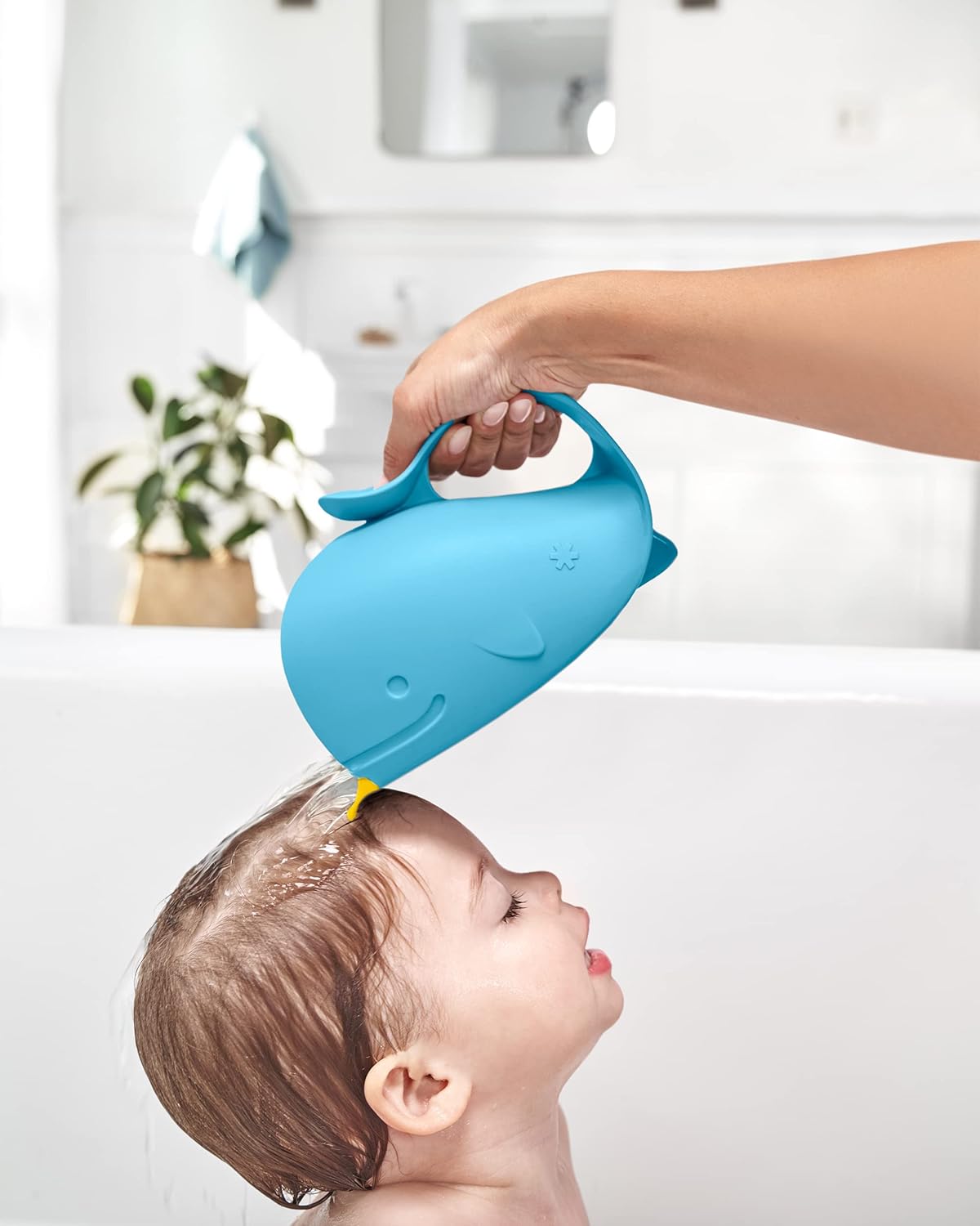 Skip Hop Moby Water Fall Bath Rinser