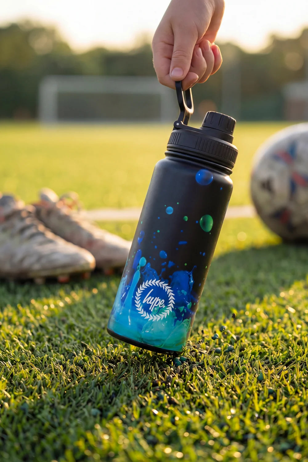 HYPE Water Bottle Black 3D Droplets Metal