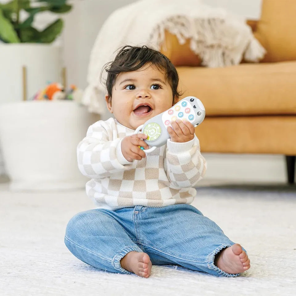 Infantino Music & Light Pretend Remote Control | 6M+