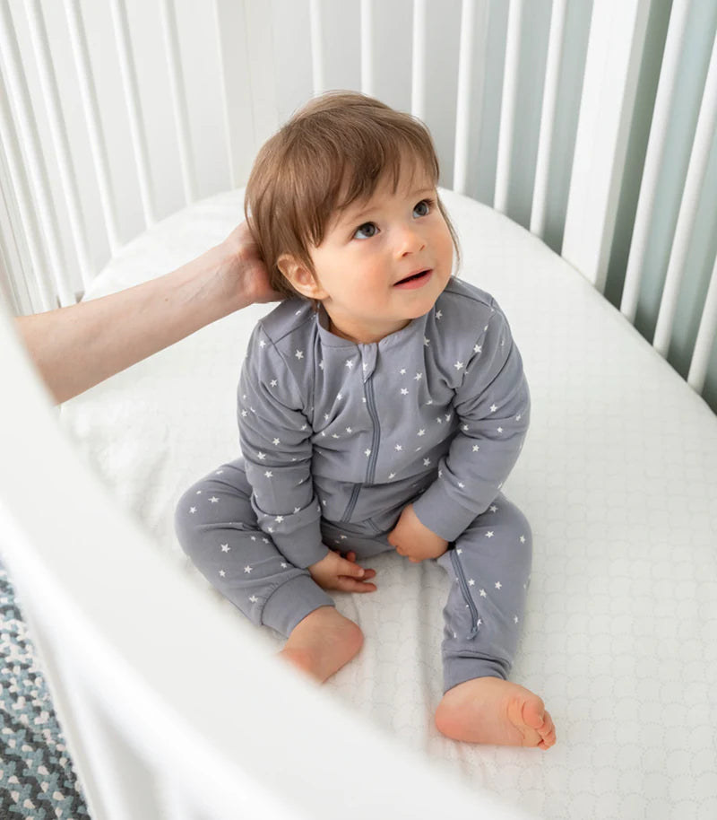 Stokke Sleepi Bed Natural & Mattress & Sheet White Bundle