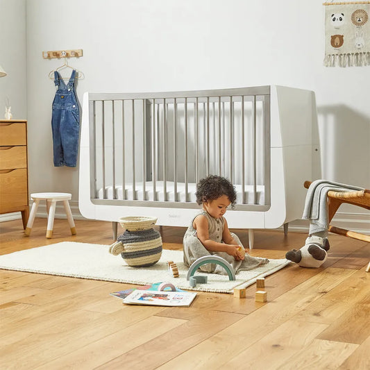 Snuz Kot Skandi Cot Bed- Haze Grey