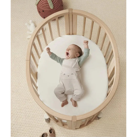 Stokke Sleepi Mini Natural & Mattress & Sheet White Bundle