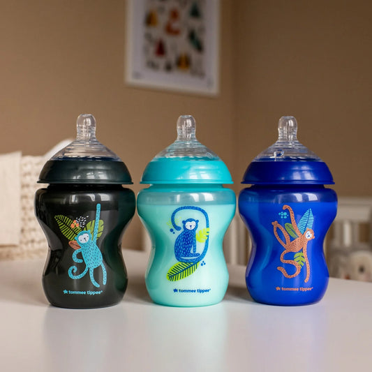 Tommee Tippee Closer to Nature Baby Bottles - Breast Mimicking Nipple Anti-Colic Valve - 260ml, Pack of 3 Blue