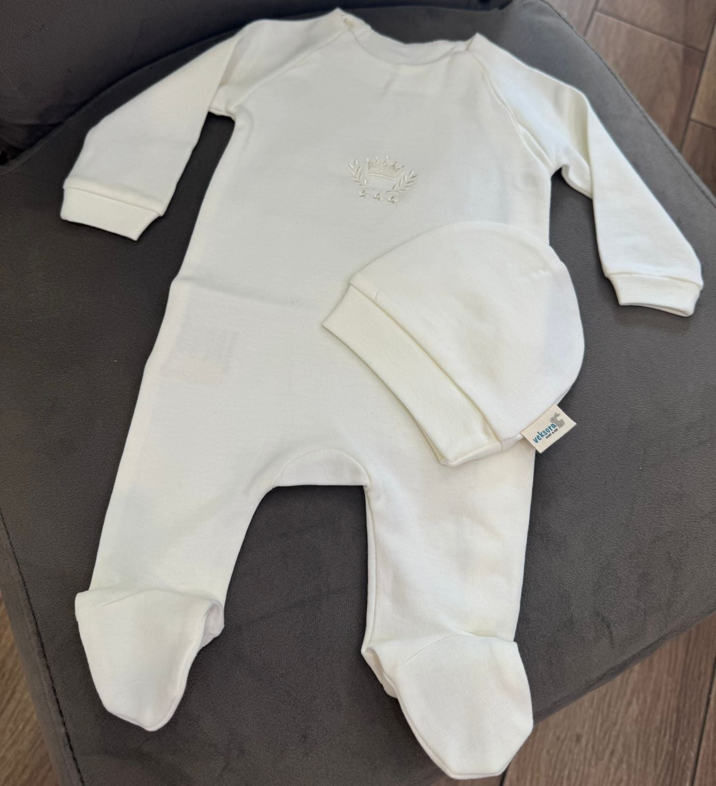 Veksora Baby Premature sleepsuits and Hat Set