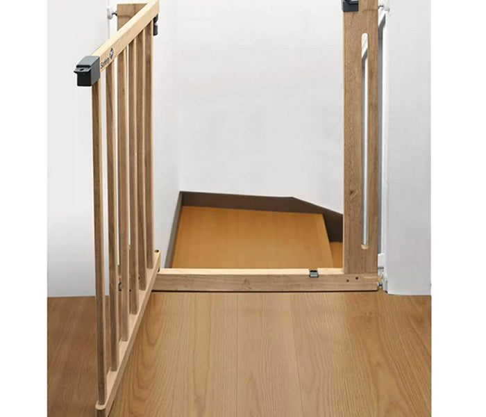 Safety 1st U-Pressure Fit Easy Close Wood Gate