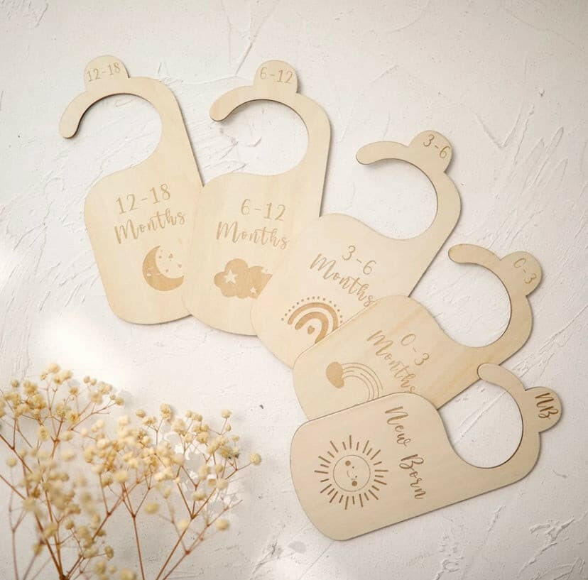 7 Pieces Baby Closet Size Divider Wooden from Newborn to 24 Months