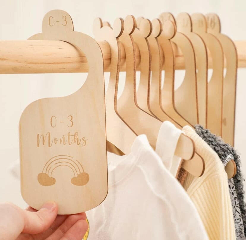 7 Pieces Baby Closet Size Divider Wooden from Newborn to 24 Months